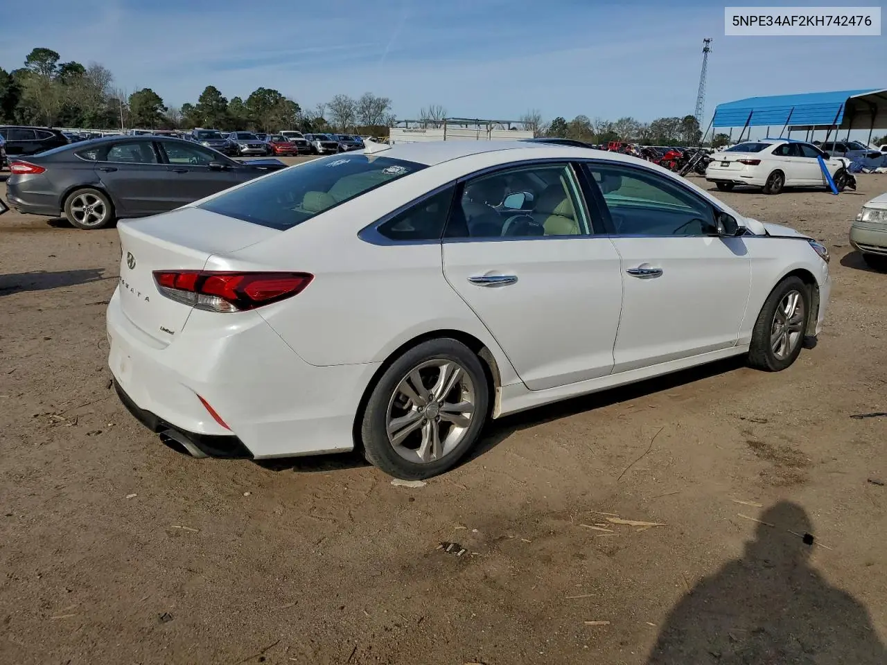 Auction sale of the 2019 Hyundai Sonata , vin: 5NPE34AF2KH742476, lot number: 72246685