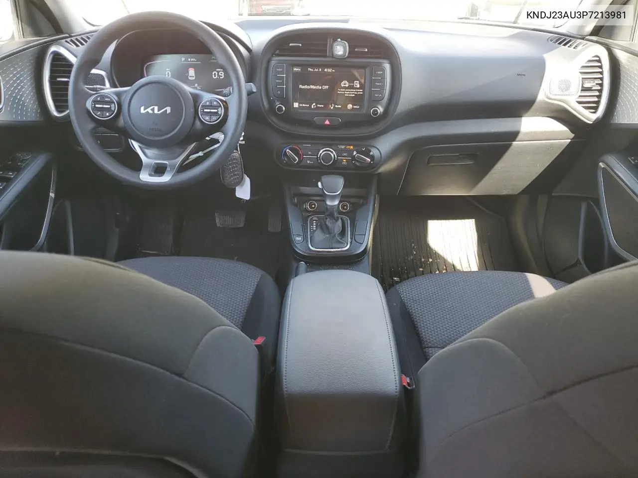 Auction sale of the 2023 Kia Soul , vin: KNDJ23AU3P7213981, lot number: 63465015