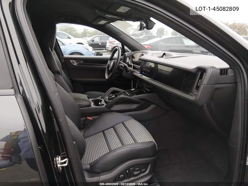 Auction sale of the 2026 Porsche Cayenne Coupe , vin: WP1BG2AY3TDA60211, lot number: 45082809